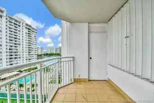 18041 Biscayne Blvd, Aventura, FL 33160 - Photo 52