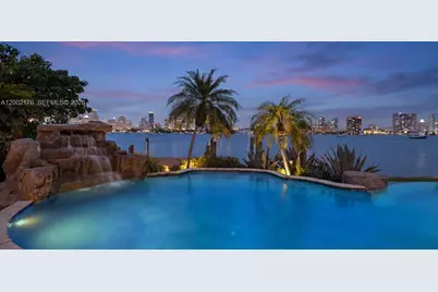 432 S Hibiscus Dr, Miami Beach, FL 33139 - Photo 2