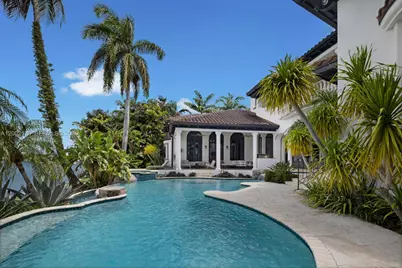 432 S Hibiscus Dr, Miami Beach, FL 33139 - Photo 24