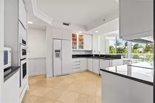 21050 Point Pl, Aventura, FL 33180 - Photo 16