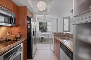 110 Washington Ave, Miami Beach, FL 33139 - Photo 20