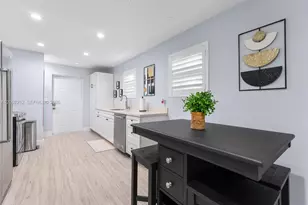 230 SW 12th Ave, Fort Lauderdale, FL 33312 - Photo 6