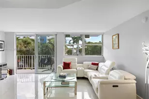 16546 NE 26th Ave, North Miami Beach, FL 33160 - Photo 12