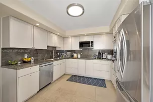 155 Ocean Ln Dr, Key Biscayne, FL 33149 - Photo 28