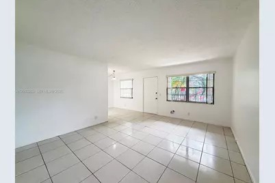 251 SW 134 Wy #210M, Pembroke Pines, FL 33027 - Photo 4