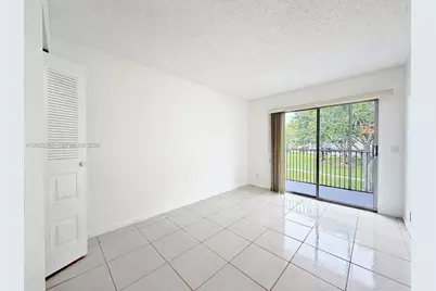 251 SW 134 Wy #210M, Pembroke Pines, FL 33027 - Photo 6