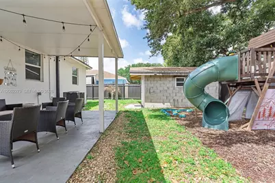 3249 NW 51st St, Miami, FL 33142 - Photo 20