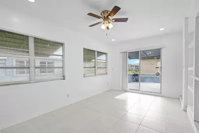 7505 NW 58th St, Tamarac, FL 33321 - Photo 12