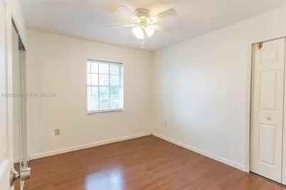 7876 NW 189th St, Hialeah, FL 33015 - Photo 12