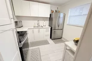 3040 Holiday Springs Blvd, Margate, FL 33063 - Photo 4