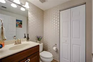 10045 NW 86th Terrace, Doral, FL 33178 - Photo 14