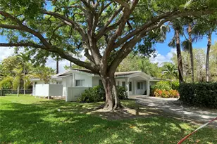 9840 SW 69th Ave, Pinecrest, FL 33156 - Photo 18