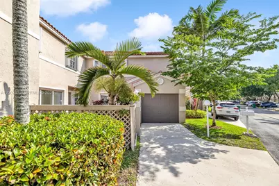 11163 Chandler Dr #11163, Cooper City, FL 33026 - Photo 1