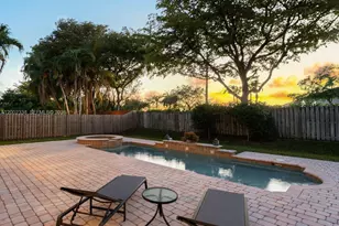 6914 NW 113th Pl, Doral, FL 33178 - Photo 14