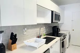 100 Lincoln Rd, Miami Beach, FL 33139 - Photo 8