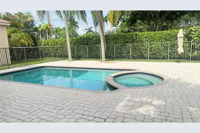 1115 Camellia Cir, Weston, FL 33326 - Photo 32