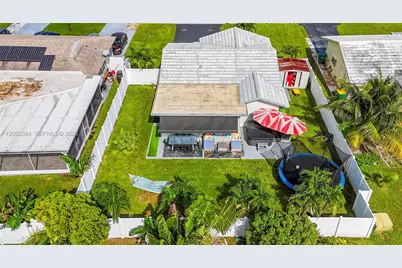 9212 NW 81st Pl, Tamarac, FL 33321 - Photo 24