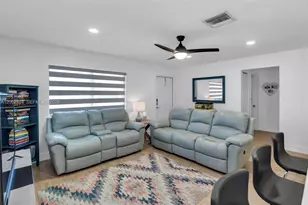 9212 NW 81st Pl, Tamarac, FL 33321 - Photo 6