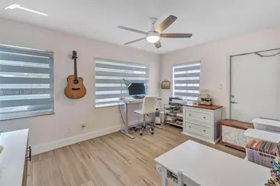 9212 NW 81st Pl, Tamarac, FL 33321 - Photo 18