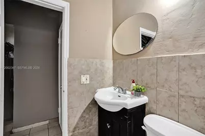 836 NW 101st St, Miami, FL 33150 - Photo 4