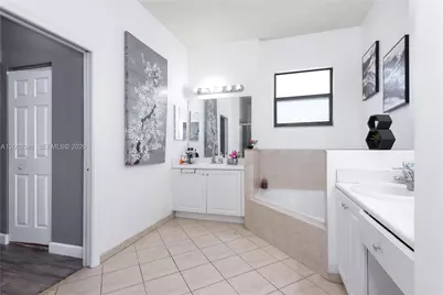 685 SE 37th Pl, Homestead, FL 33033 - Photo 28