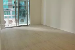 77 SE 5th St, Miami, FL 33131 - Photo 10
