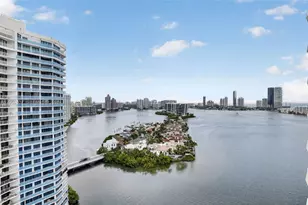 3000 Island Blvd, Aventura, FL 33160 - Photo 36
