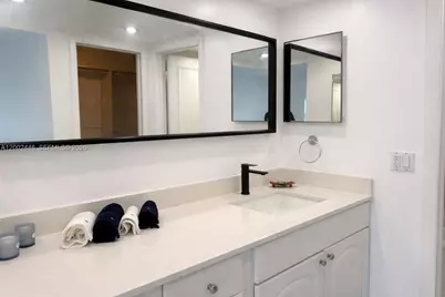 77 Crandon Blvd #3C, Key Biscayne, FL 33149 - Photo 22