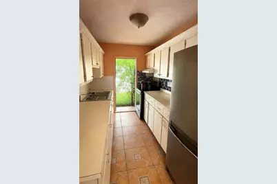 185 NW 82nd St #1, Miami, FL 33150 - Photo 2