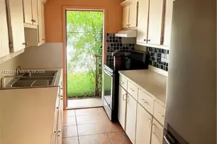 185 NW 82nd St, Miami, FL 33150 - Photo 2