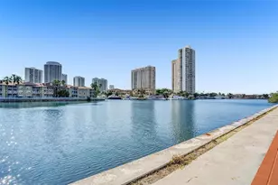 2999 Point E Dr, Aventura, FL 33160 - Photo 30
