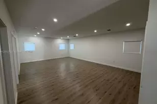 831 SE 9th Ave, Hialeah, FL 33010 - Photo 10