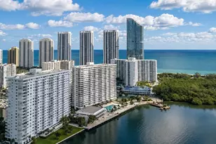 300 Bayview Dr, Sunny Isles Beach, FL 33160 - Photo 32