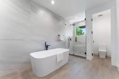 1122 NE 10th Ave #B, Fort Lauderdale, FL 33304 - Photo 22