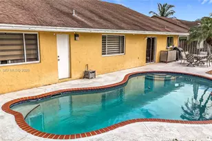 8060 NW 51st Ct, Lauderhill, FL 33351 - Photo 8