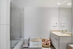 801 Brickell Key Blvd, Miami, FL 33131 - Photo 36