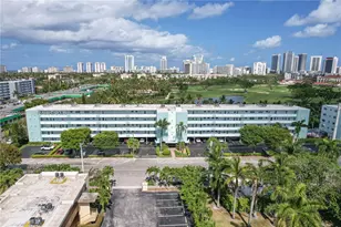 700 NE 14th Ave, Hallandale Beach, FL 33009 - Photo 30