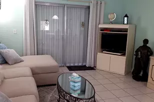700 NE 14th Ave, Hallandale Beach, FL 33009 - Photo 20