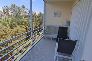 700 NE 14th Ave, Hallandale Beach, FL 33009 - Photo 14