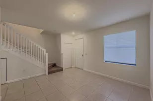 10629 W 32nd Ln, Hialeah, FL 33018 - Photo 4