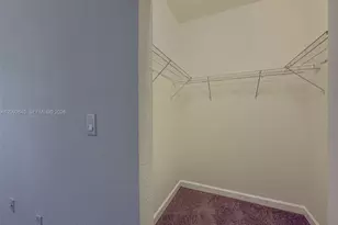 10629 W 32nd Ln, Hialeah, FL 33018 - Photo 22
