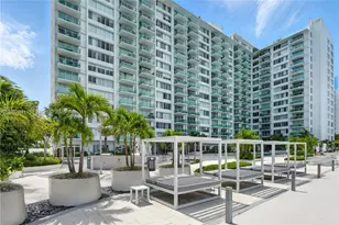1000 West Ave, Miami Beach, FL 33139 - Photo 16