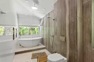 570 NE 52nd Terrace, Miami, FL 33137 - Photo 18