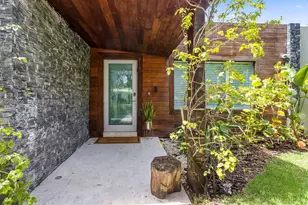 570 NE 52nd Terrace, Miami, FL 33137 - Photo 4
