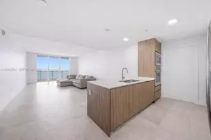 600 NE 27th St, Miami, FL 33137 - Photo 10