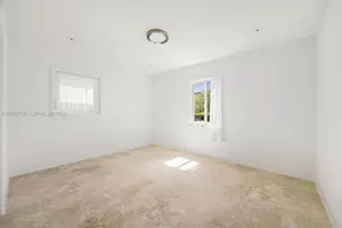 255 Ridgewood Rd, Key Biscayne, FL 33149 - Photo 14