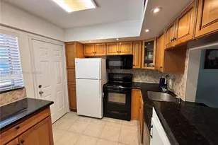 2810 NE 201st Terrace, Aventura, FL 33180 - Photo 2