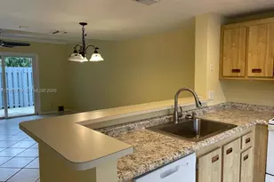 81 SW 3rd St, Pompano Beach, FL 33060 - Photo 6