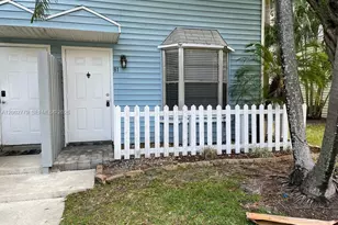 81 SW 3rd St, Pompano Beach, FL 33060 - Photo 32