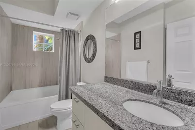 17125 N Bay Rd #3204, Sunny Isles Beach, FL 33160 - Photo 34